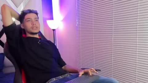 Snapshot of thiago_preston chatting on 05.08.26 Thiago online show from 05.08.26