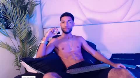 ThiagoFerreti online show from 04.14.26