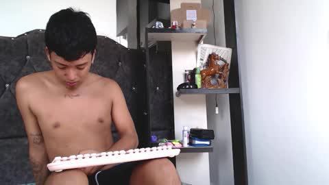 Thiagogonzalez online show from 05.10.26