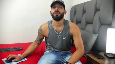 Thia Gomez online show from 03.30.26