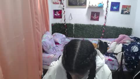 Snapshot of thiana_horny chatting on 06.10.26 thiana_horny online show from 06.10.26