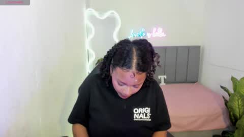  thiana  online show from 11.03.25