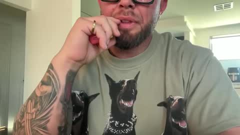 Snapshot of thiccbull12 chatting on 09.08.25 thiccbull12 online show from 09.08.25