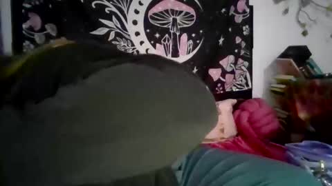 Ariel online show from 12.14.25