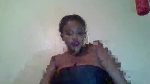 Snapshot of thickianababe chatting on 01.01.25 thickianababe online show from 01.01.25