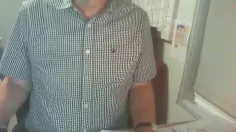 Snapshot of thickmelnik chatting on 12.25.24 James online show from 12.25.24