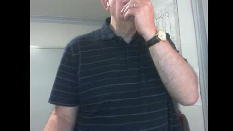 Snapshot of thickmelnik chatting on 01.02.25 James online show from 01.02.25