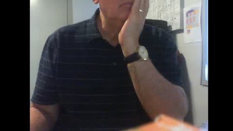 Snapshot of thickmelnik chatting on 01.18.25 James online show from 01.18.25