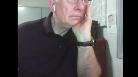 Snapshot of thickmelnik chatting on 01.20.25 James online show from 01.20.25