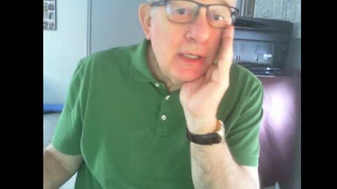 Snapshot of thickmelnik chatting on 01.22.25 James online show from 01.22.25