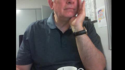 Snapshot of thickmelnik chatting on 02.11.25 James online show from 02.11.25