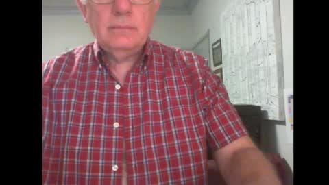 Snapshot of thickmelnik chatting on 02.14.25 James online show from 02.14.25