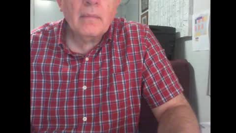 Snapshot of thickmelnik chatting on 02.15.25 James online show from 02.15.25