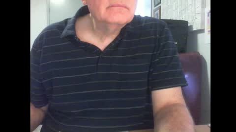 Snapshot of thickmelnik chatting on 02.26.25 James online show from 02.26.25