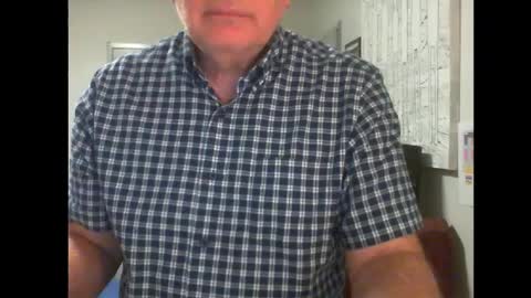 Snapshot of thickmelnik chatting on 03.01.25 James online show from 03.01.25