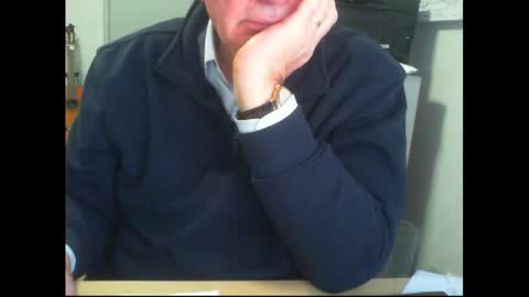 Snapshot of thickmelnik chatting on 09.23.25 James online show from 09.23.25