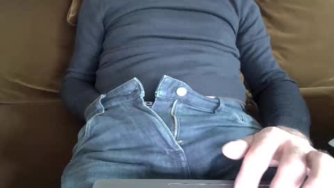 Snapshot of thickrum chatting on 01.15.26 Thickru online show from 01.15.26