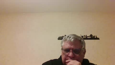Snapshot of thierrysymp chatting on 04.03.26 Thierrysymp online show from 04.03.26
