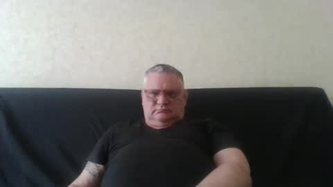 Snapshot of thierrysymp chatting on 04.12.26 Thierrysymp online show from 04.12.26