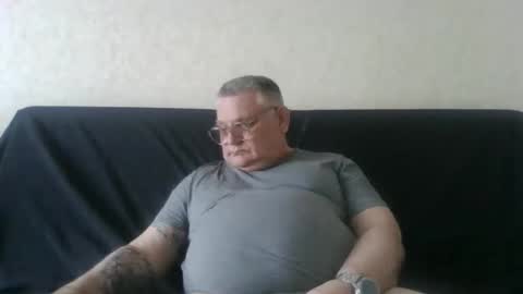 Snapshot of thierrysymp chatting on 04.13.26 Thierrysymp online show from 04.13.26