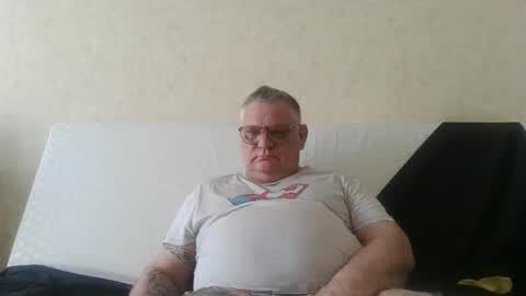 Snapshot of thierrysymp chatting on 04.18.26 Thierrysymp online show from 04.18.26