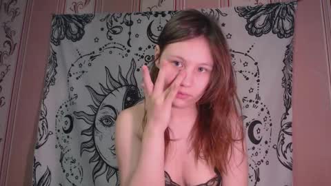 thighswithspikes online show from 11.27.25