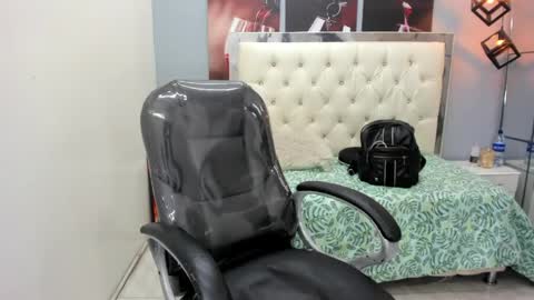 Snapshot of thiiago_collins chatting on 05.31.26 THIAGO COLLINS online show from 05.31.26