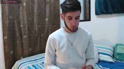 Snapshot of thiiago_tay chatting on 10.15.25 Thiiago online show from 10.15.25