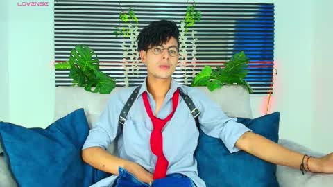 Snapshot of thiiagosaeenz chatting on 02.07.26 Thiago Saenzz online show from 02.07.26