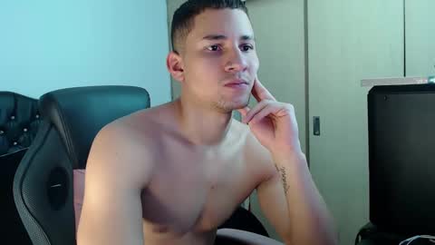 thin_tommy11 online show from 01.09.25