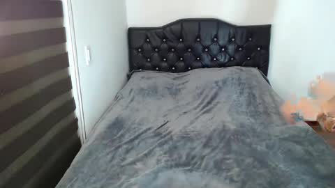 thin_tommy11 online show from 01.30.25