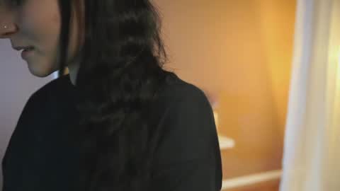 Snapshot of this_is_lilly chatting on 05.08.26 Lilly online show from 05.08.26