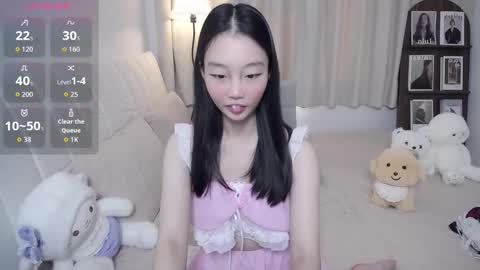 Snapshot of thisgirl__ chatting on 11.21.25 kk online show from 11.21.25