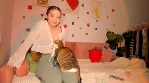 Amelia  shows on mondays fridays and sundays  if anything changes im giving updates on my fansly  online show from 10.03.25