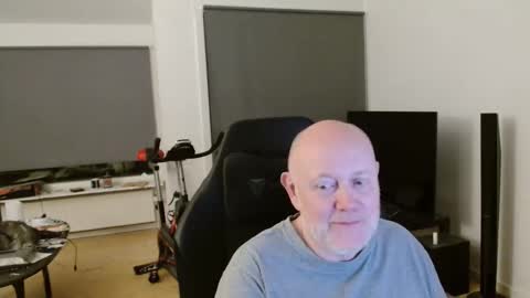 Snapshot of thomas315627 chatting on 05.19.26 thomas315627 online show from 05.19.26