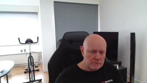 Snapshot of thomas315627 chatting on 06.12.26 thomas315627 online show from 06.12.26