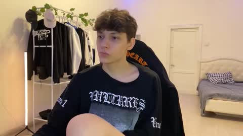 Thomas Hill online show from 10.27.25