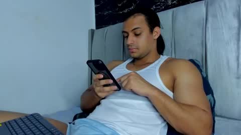 Snapshot of thomas__wayne chatting on 05.23.26 Thomas online show from 05.23.26