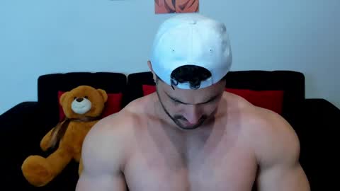 Thomas Brandon online show from 03.03.25