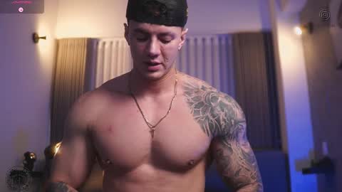 Snapshot of thomas_falcon1 chatting on 10.28.25 Thomas Falcon online show from 10.28.25