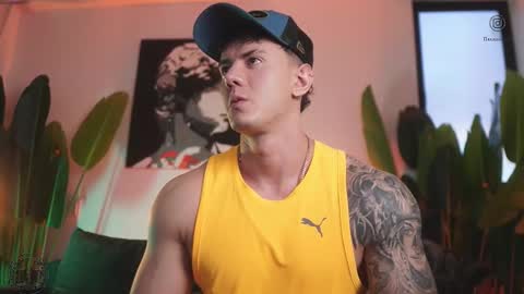 Snapshot of thomas_falcon1 chatting on 11.29.25 Thomas Falcon online show from 11.29.25