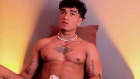 Snapshot of thomas_fit1 chatting on 12.08.24 Thomas 3 JUST STAY AND BE MY LAST LOVE online show from 12.08.24