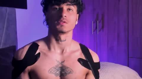 Snapshot of thomas_fit1 chatting on 09.11.25 Thomas 3 JUST STAY AND BE MY LAST LOVE online show from 09.11.25