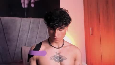 Snapshot of thomas_fit1 chatting on 10.09.25 Thomas 3 JUST STAY AND BE MY LAST LOVE online show from 10.09.25