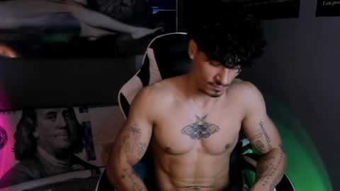 Snapshot of thomas_fit1 chatting on 03.28.26 Thomas 3 JUST STAY AND BE MY LAST LOVE online show from 03.28.26