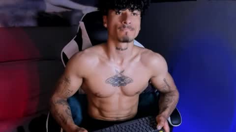 Snapshot of thomas_fit1 chatting on 04.04.26 Thomas 3 JUST STAY AND BE MY LAST LOVE online show from 04.04.26