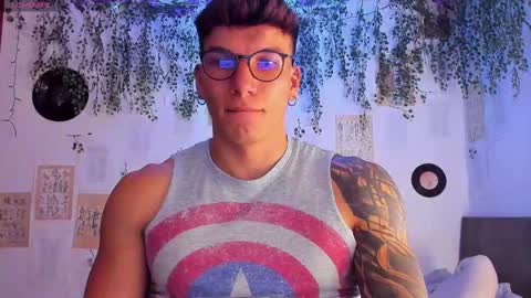 Thomas Grey online show from 02.10.25