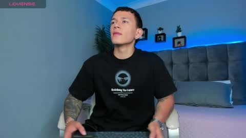 Thomas online show from 04.17.26