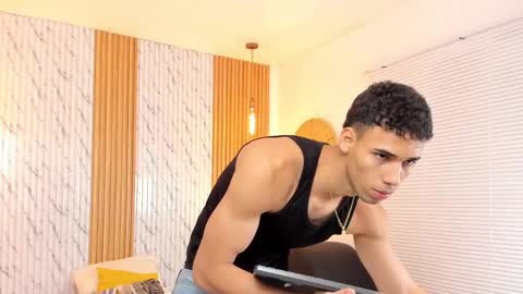 Thomas online show from 02.11.25