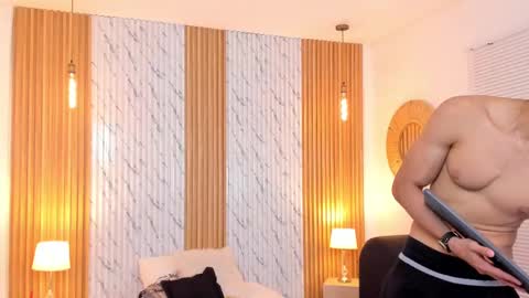 Thomas online show from 02.19.25